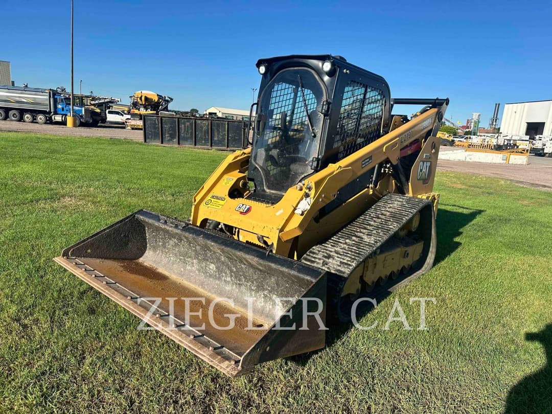Image of Caterpillar 299D3 Primary image