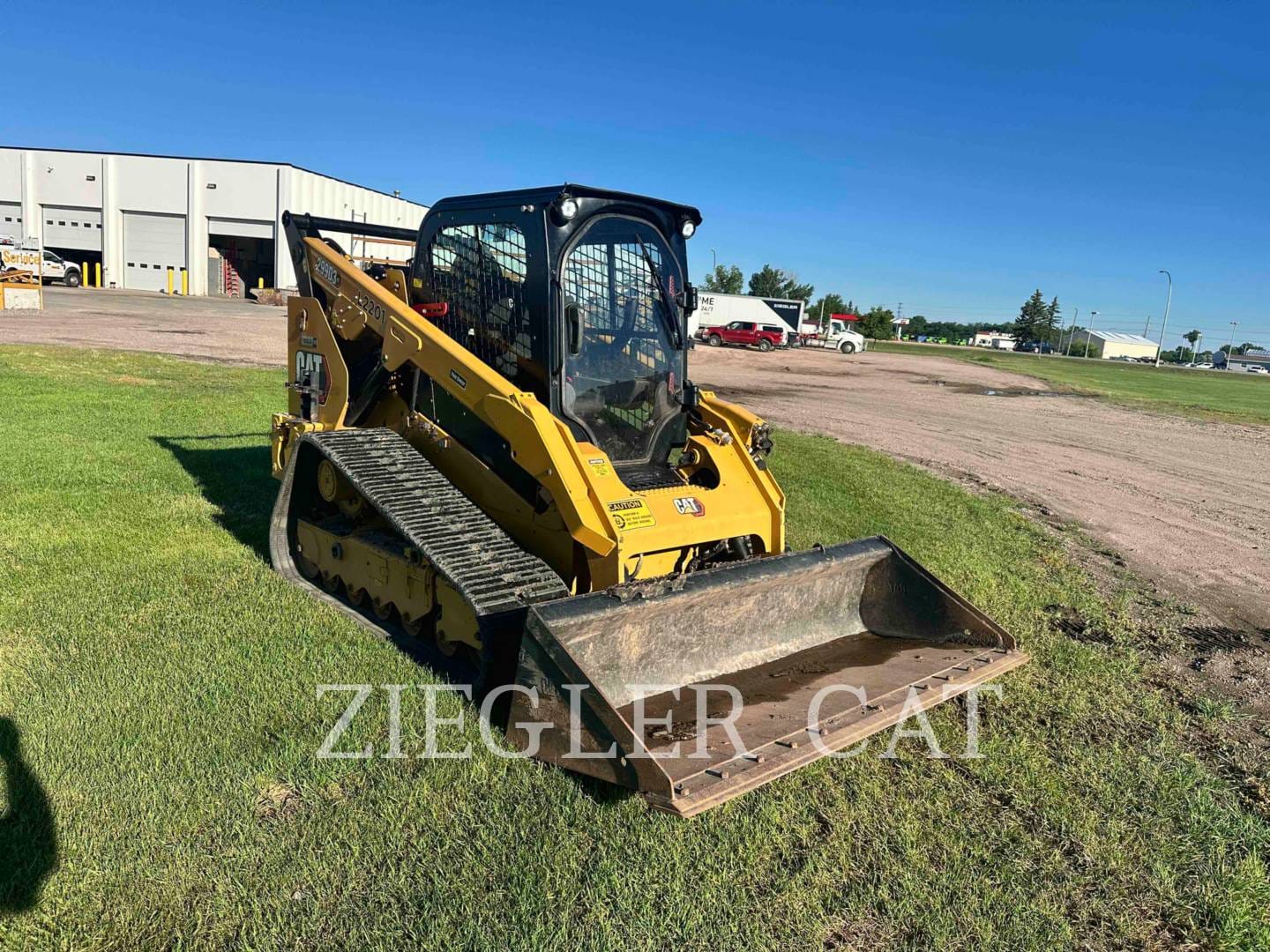 2024 Caterpillar 299D3XE Equipment Image0