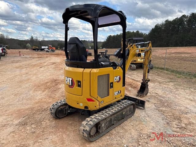 Image of Caterpillar 301.7 CR equipment image 3