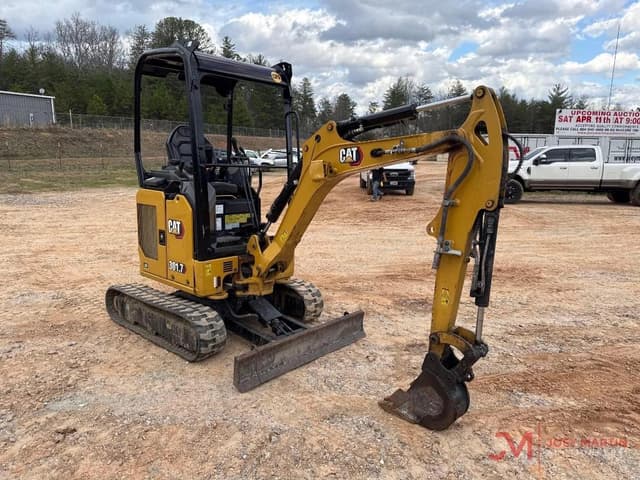 Image of Caterpillar 301.7 CR equipment image 2