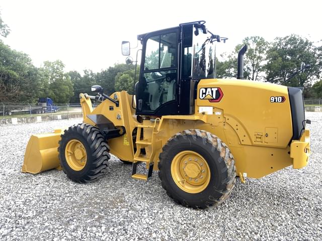 Image of Caterpillar 910 equipment image 1