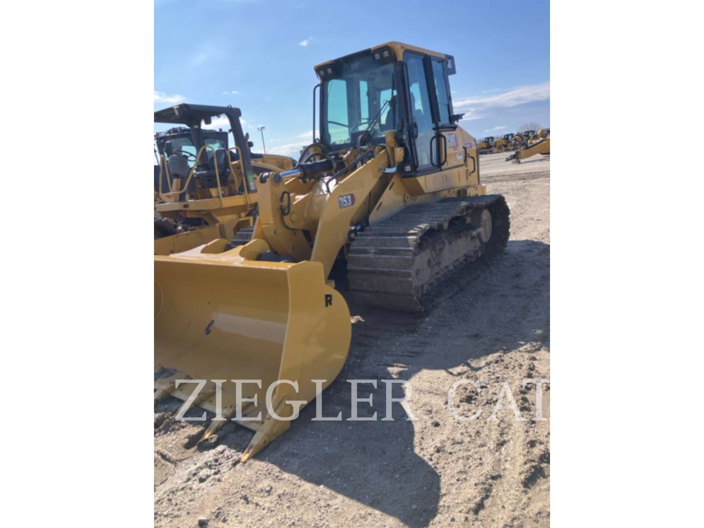 2024 Caterpillar 953 Equipment Image0
