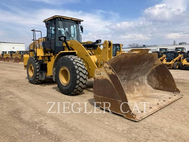 Image of Caterpillar 962 equipment image 2