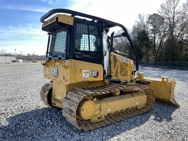 Image of Caterpillar D3 equipment image 2