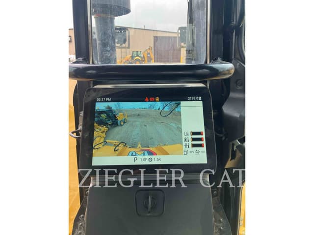 Image of Caterpillar D6LGP equipment image 4