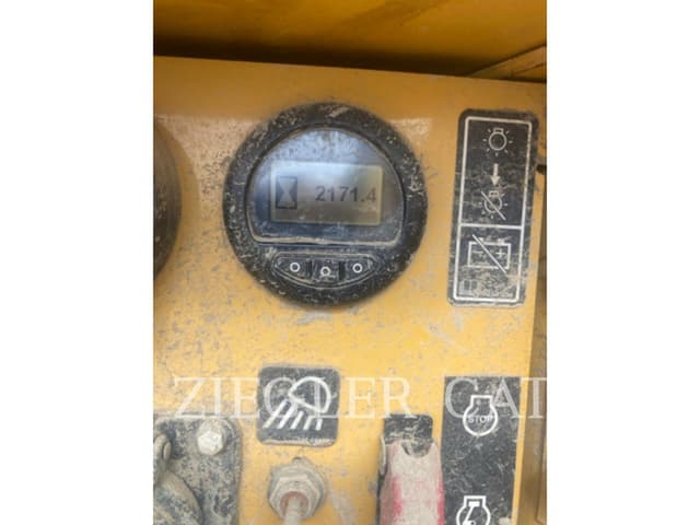 Image of Caterpillar D6LGP equipment image 4