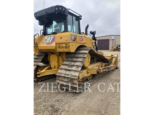 Image of Caterpillar D6LGP equipment image 2