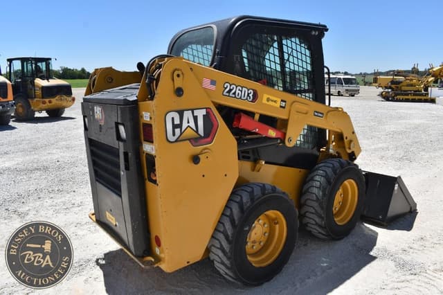 Image of Caterpillar 226D3 equipment image 4