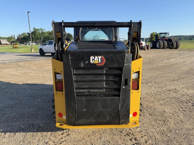 Image of Caterpillar 242D3 equipment image 3