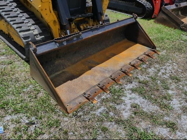 Image of Caterpillar 255 equipment image 2