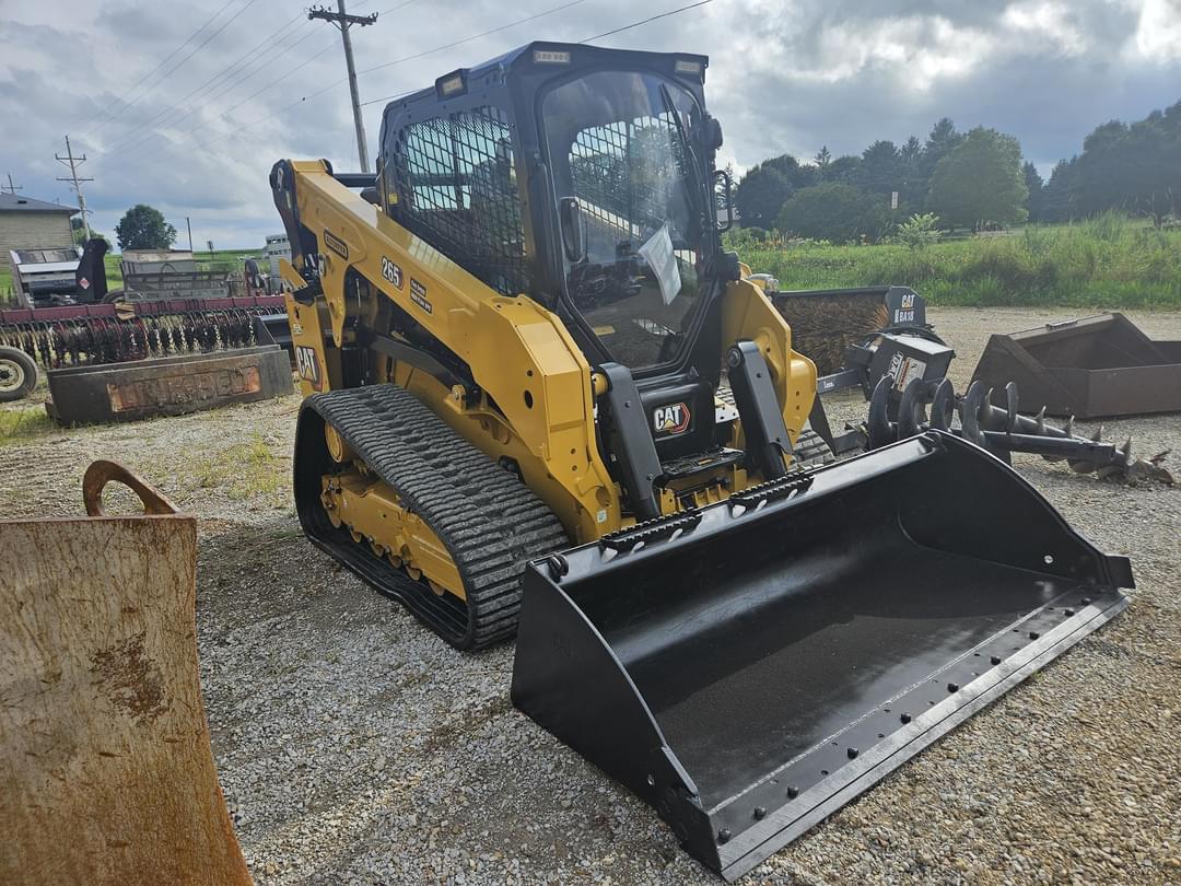 Image of Caterpillar 265 Primary image