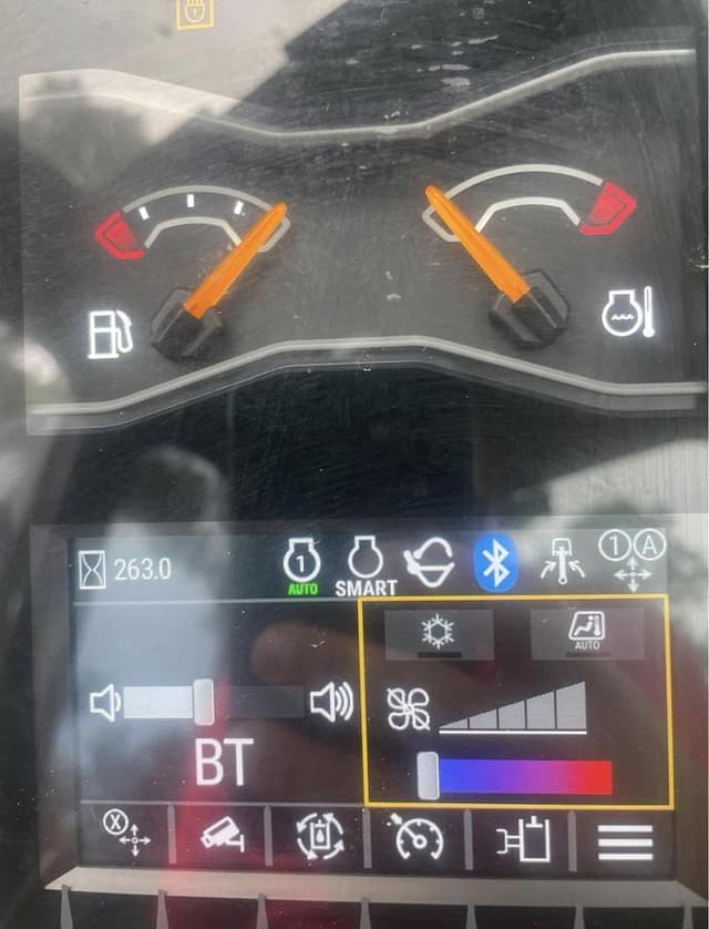 Image of Caterpillar 304 equipment image 4