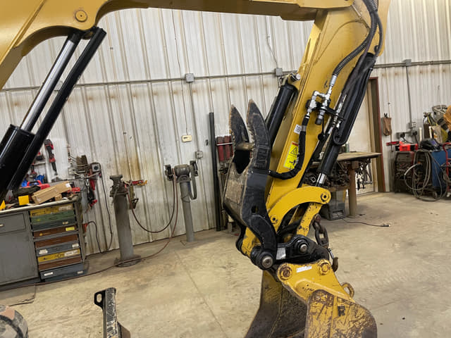 Image of Caterpillar 305CR equipment image 4