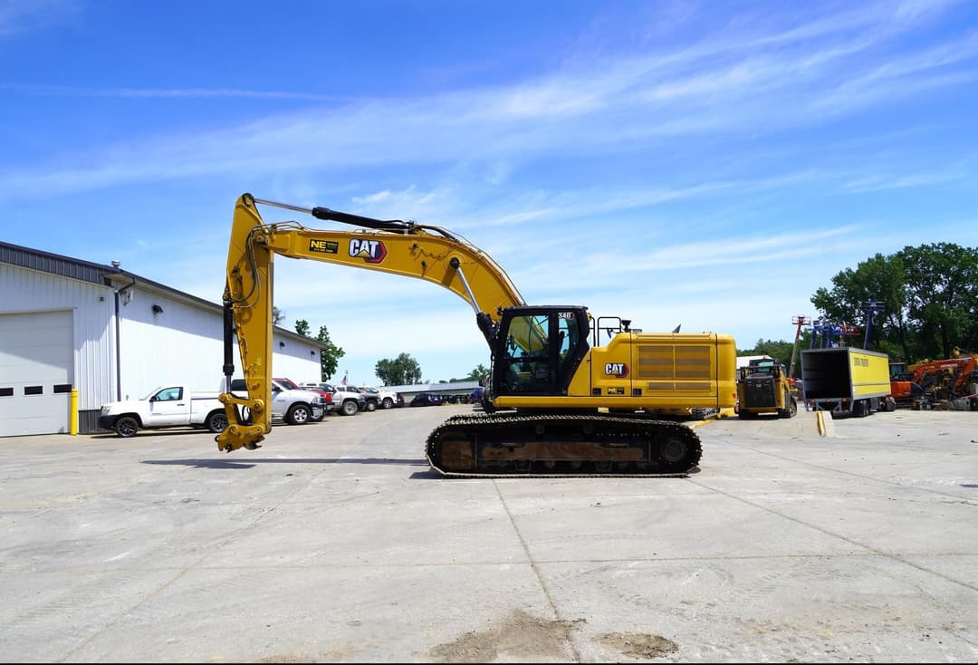 Image of Caterpillar 340 Primary image