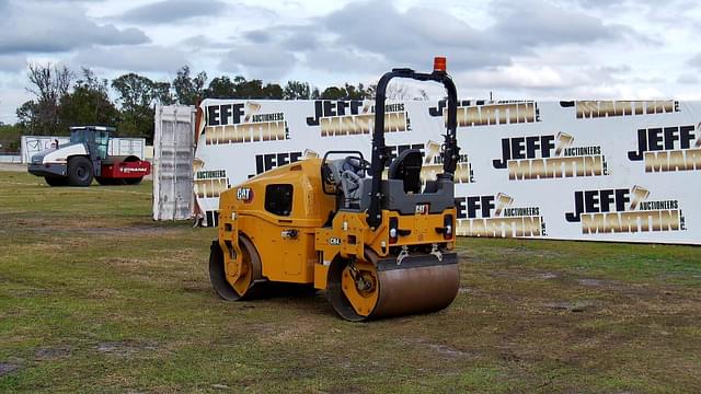 Image of Caterpillar CB4.0 equipment image 1