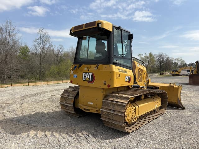 Image of Caterpillar D3 equipment image 4