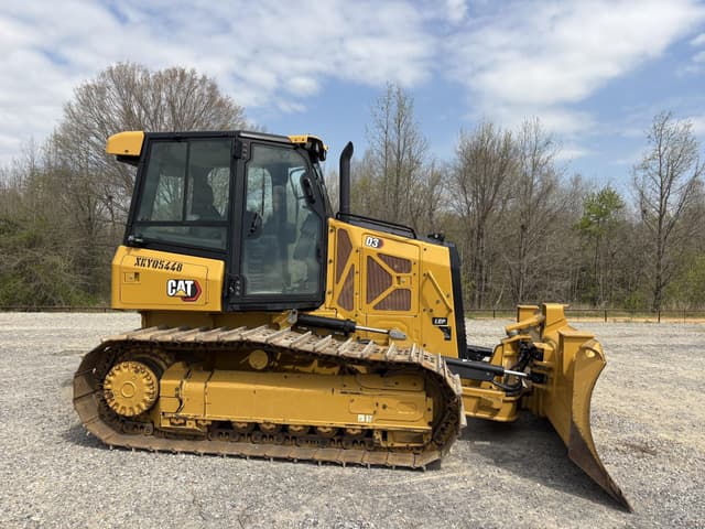 Image of Caterpillar D3 equipment image 1