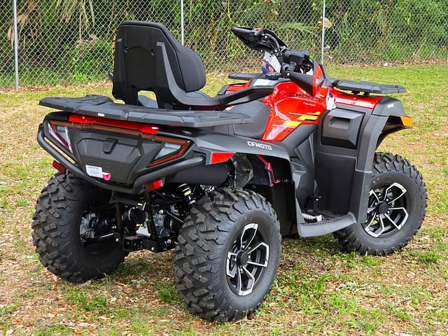 Image of CFMoto CForce 600 Touring equipment image 2