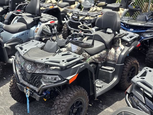 Image of CFMoto CForce 600 Touring equipment image 1