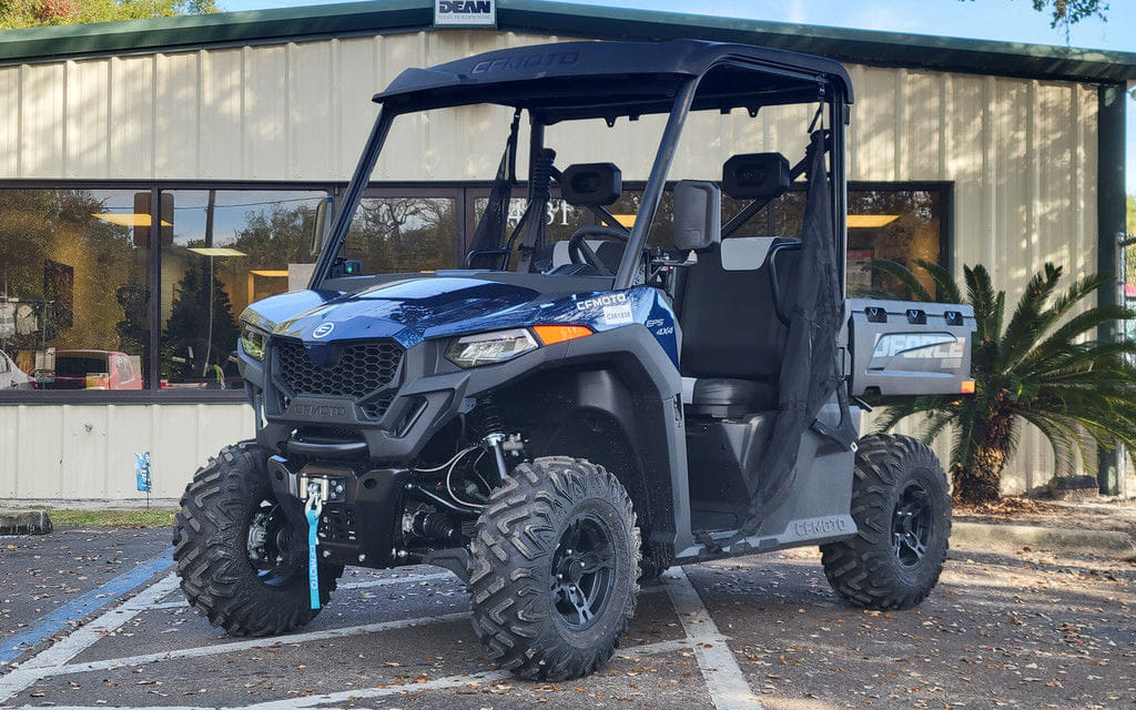 2026 CFMoto UForce 600 Equipment Image0