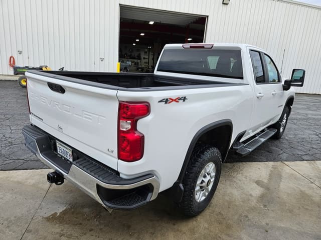 Image of Chevrolet 2500 equipment image 4