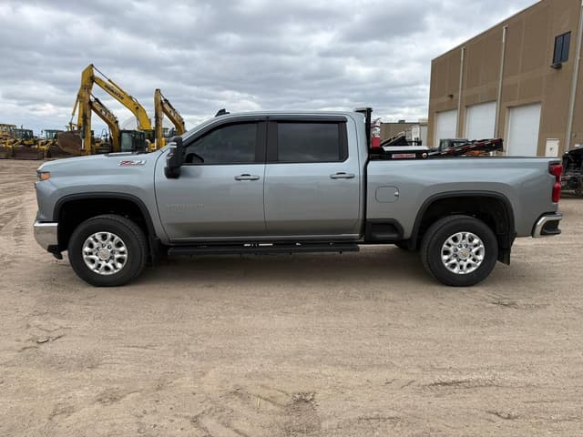 Image of Chevrolet 3500HD equipment image 1