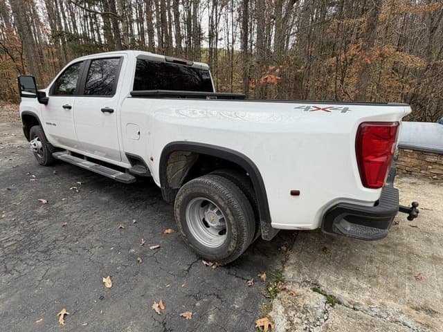 Image of Chevrolet 3500HD equipment image 2