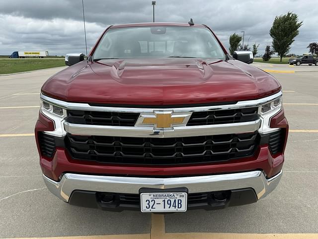 Image of Chevrolet 1500 equipment image 3