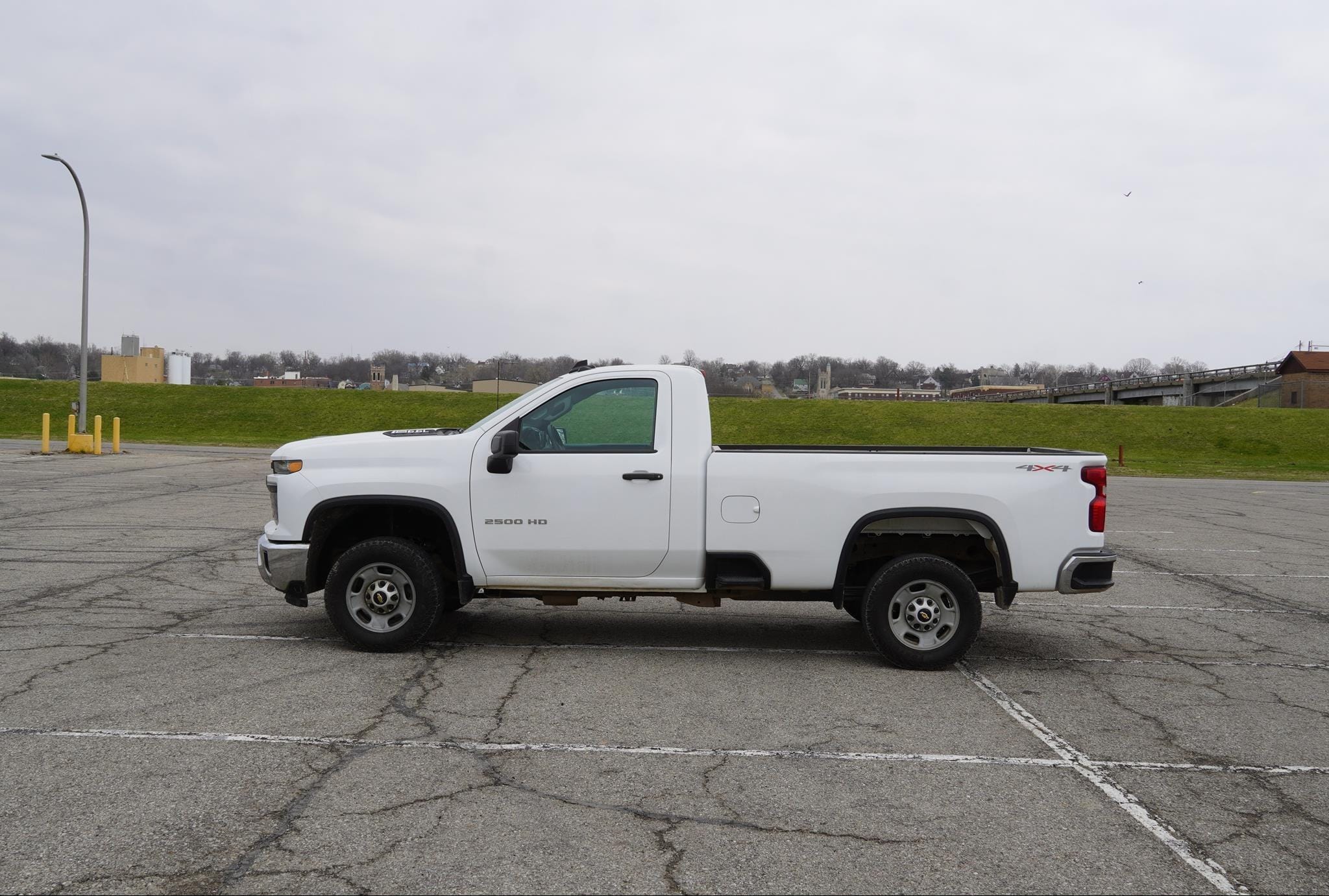 2024 Chevrolet 2500HD Equipment Image0