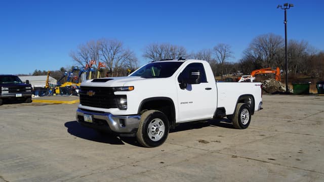 Image of Chevrolet 2500HD equipment image 2