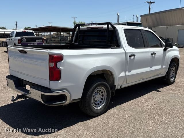 Image of Chevrolet Silverado equipment image 4