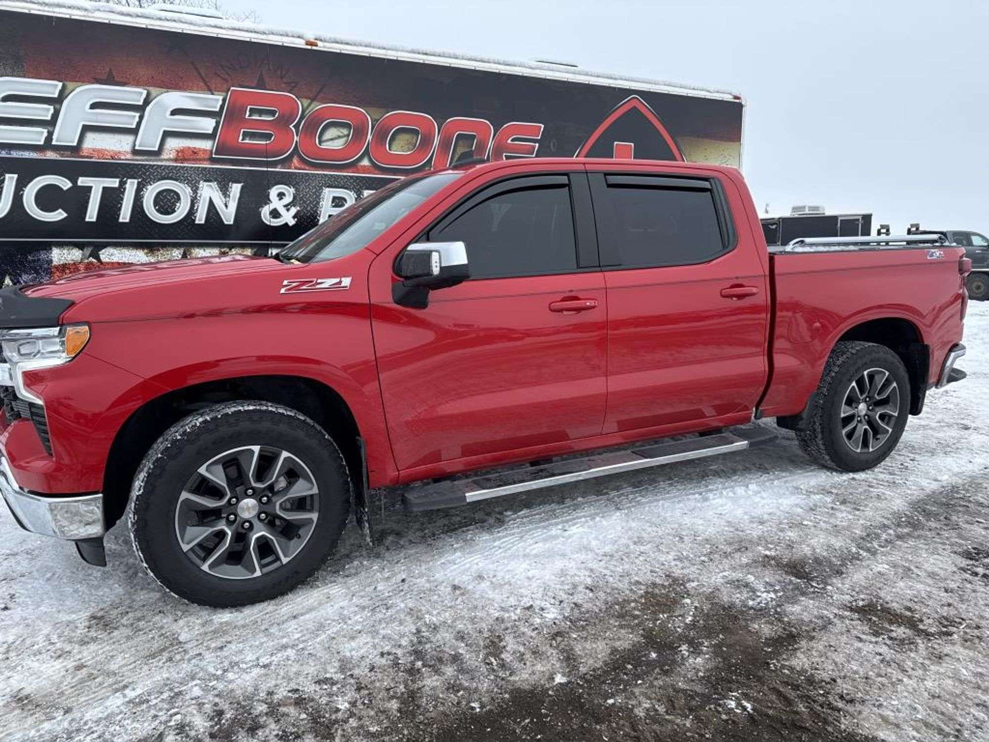 2024 Chevrolet Silverado Equipment Image0