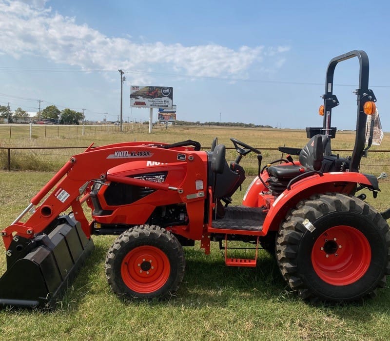 2024 Kioti CK4020 HST Equipment Image0
