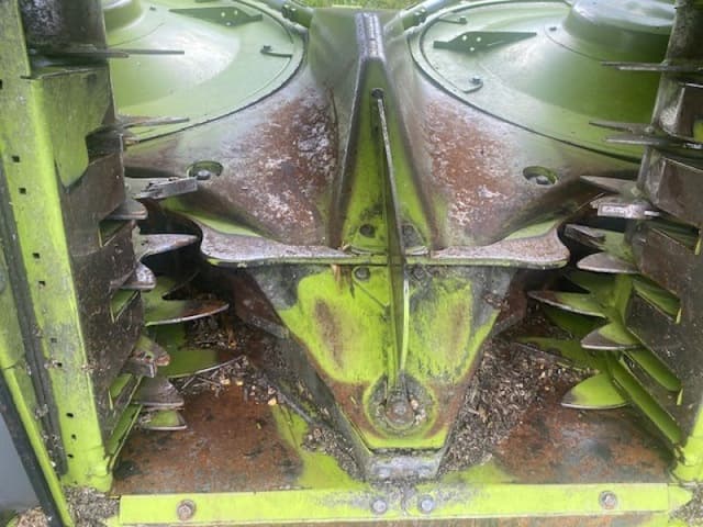 Image of CLAAS Orbis 750 equipment image 2