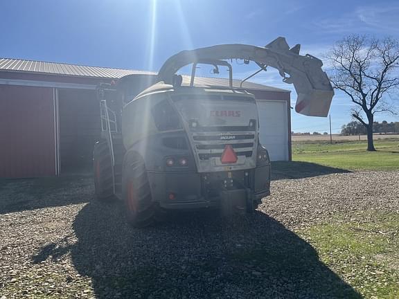 Image of CLAAS Jaguar 990 equipment image 2