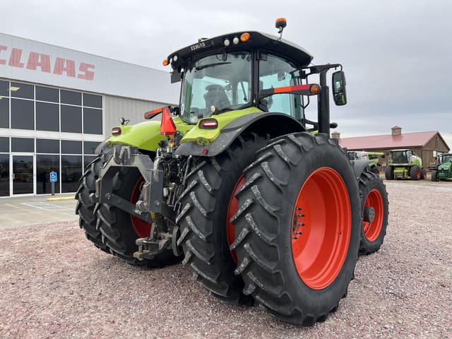 Image of CLAAS Axion 860 equipment image 4