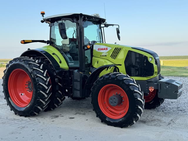 Image of CLAAS Axion 860 equipment image 2