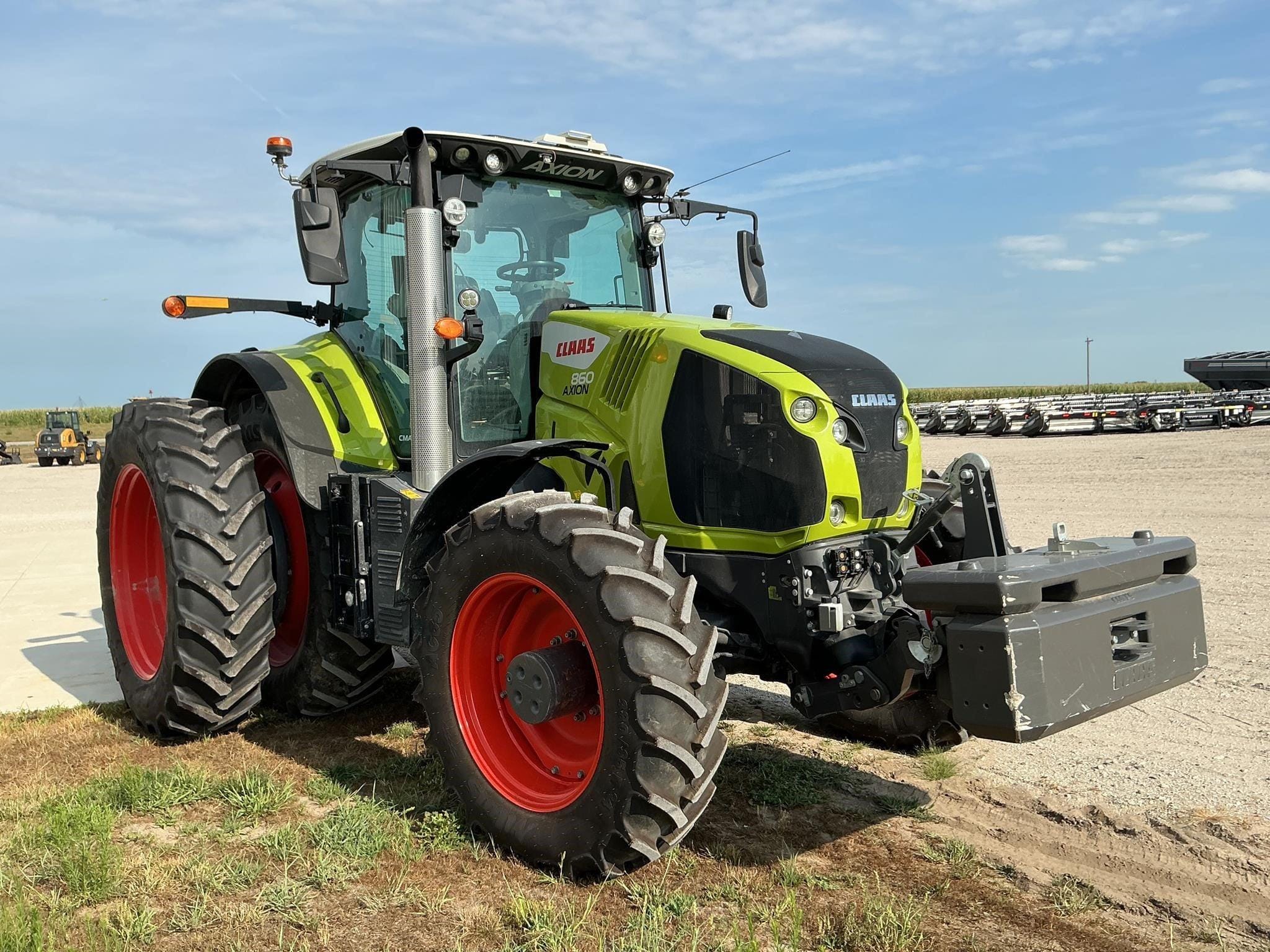 2024 CLAAS Axion 860 Equipment Image0