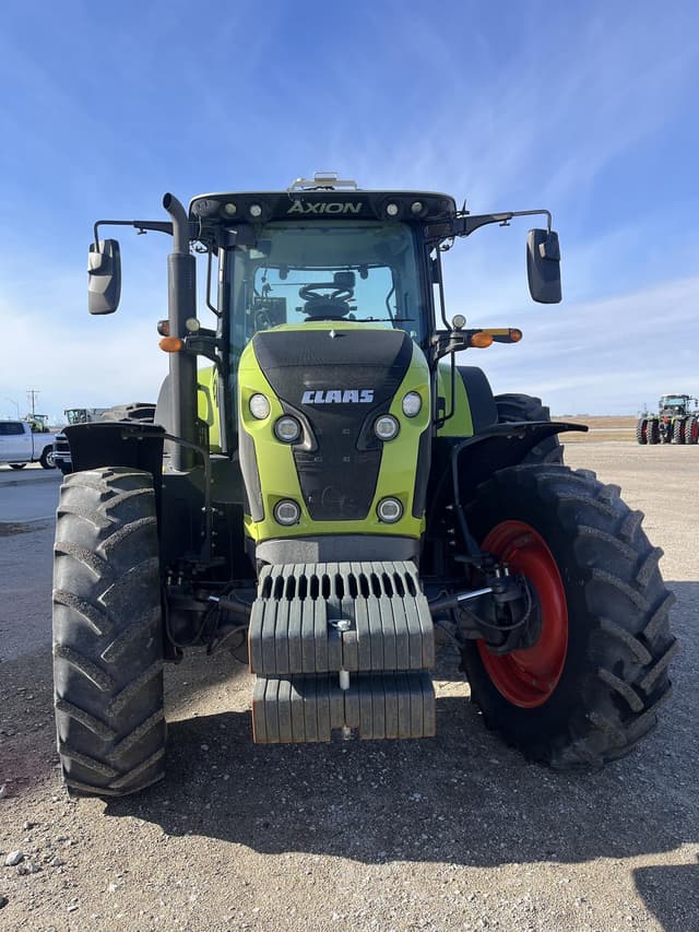 Image of CLAAS Axion 860 equipment image 2