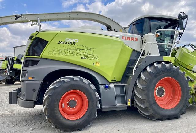 Image of CLAAS Jaguar 990 equipment image 1