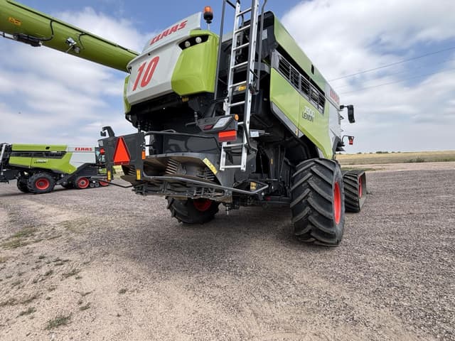 Image of CLAAS Lexion 7500TT equipment image 3