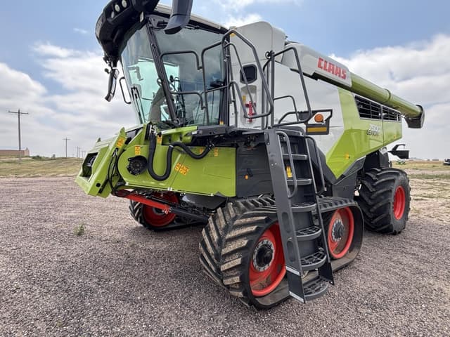 Image of CLAAS Lexion 7500TT equipment image 1