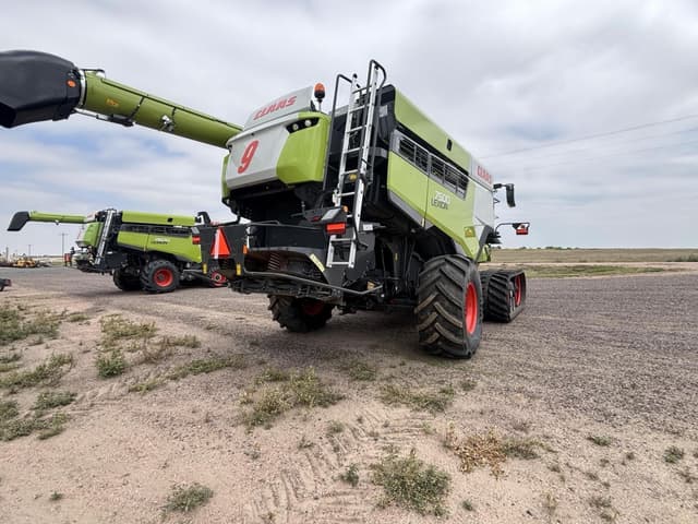 Image of CLAAS Lexion 7500TT equipment image 3
