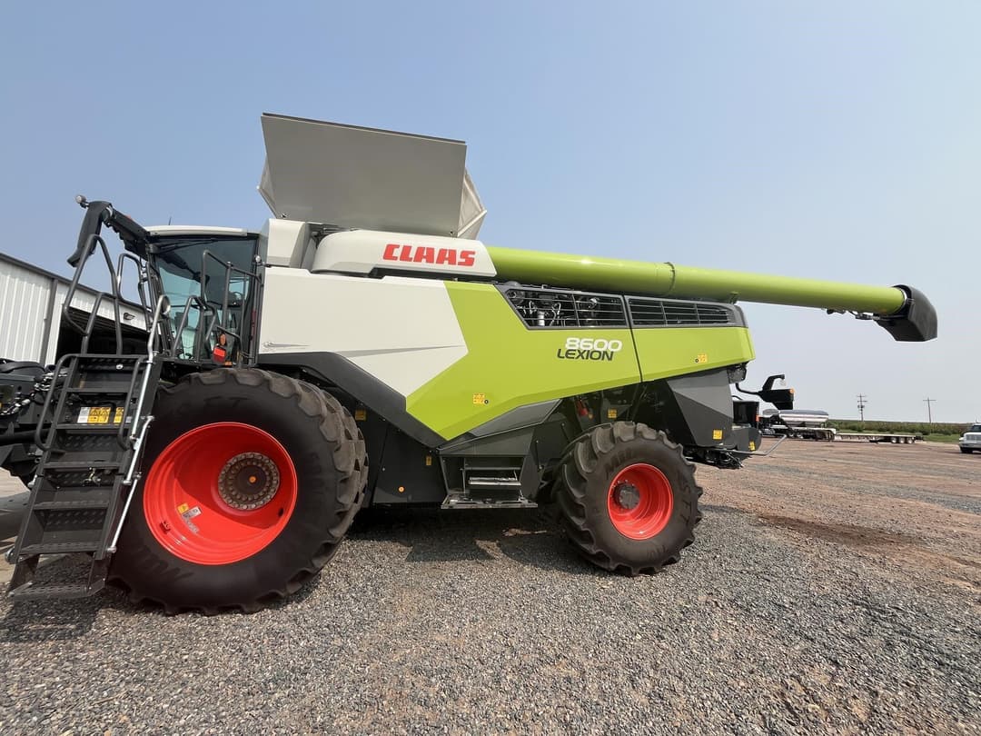 Image of CLAAS Lexion 8600 Primary image