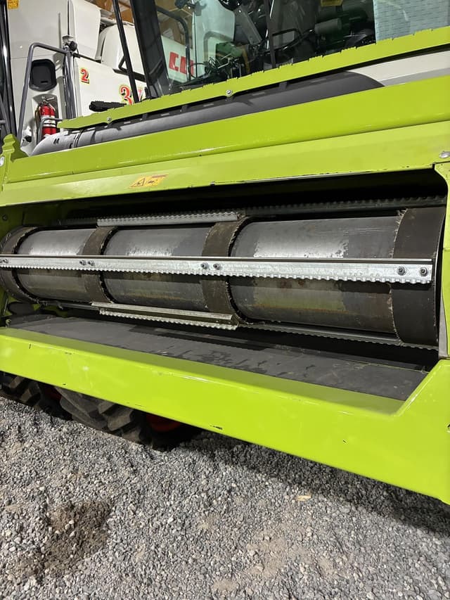 Image of CLAAS Lexion 8600TT equipment image 3
