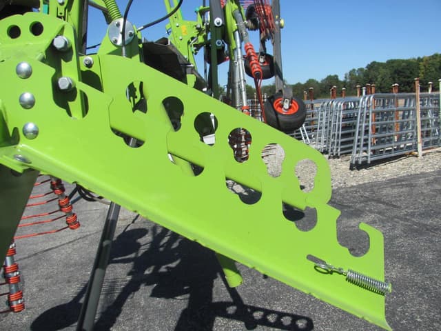 Image of CLAAS Liner 1700 Twin equipment image 4