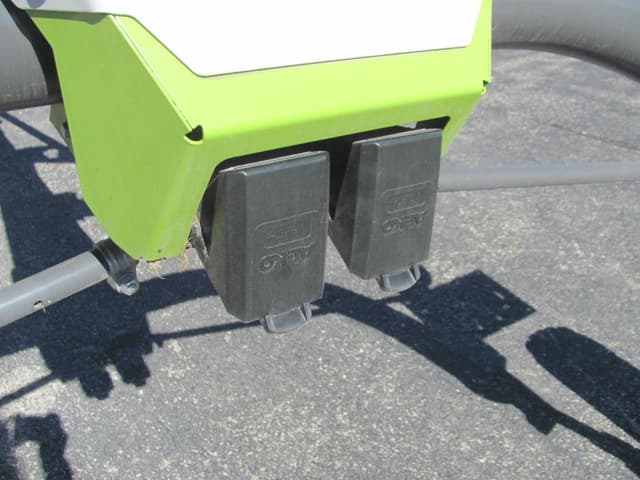 Image of CLAAS Liner 1700 Twin equipment image 2