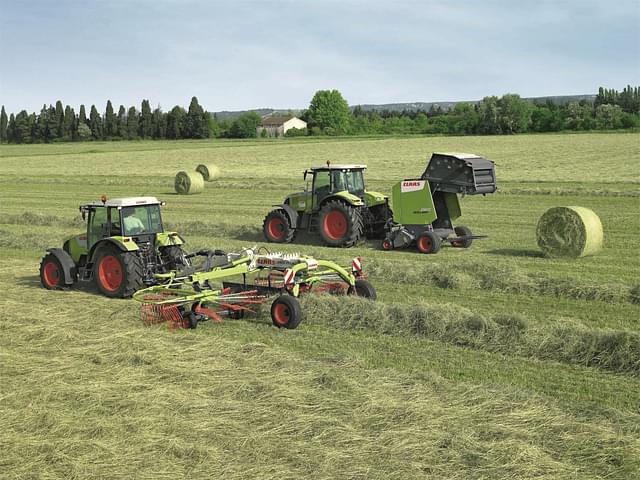 Image of CLAAS Liner 2600 equipment image 3