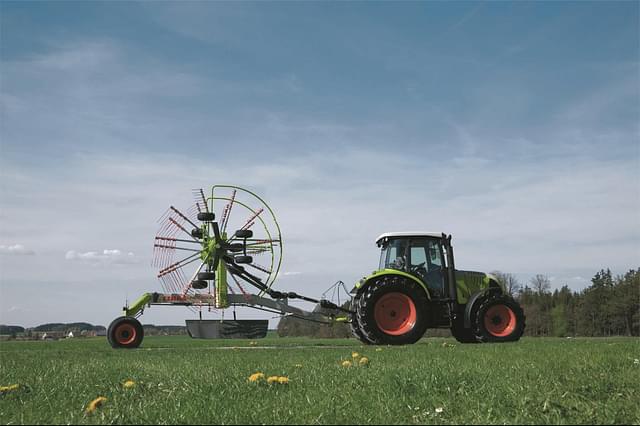 Image of CLAAS Liner 2600 equipment image 2