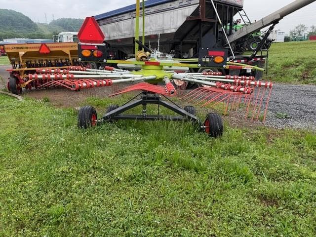 Image of CLAAS Liner 450T equipment image 3